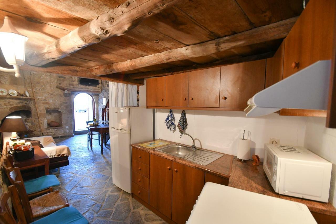 Stone House Apartment Malona Village Екстериор снимка