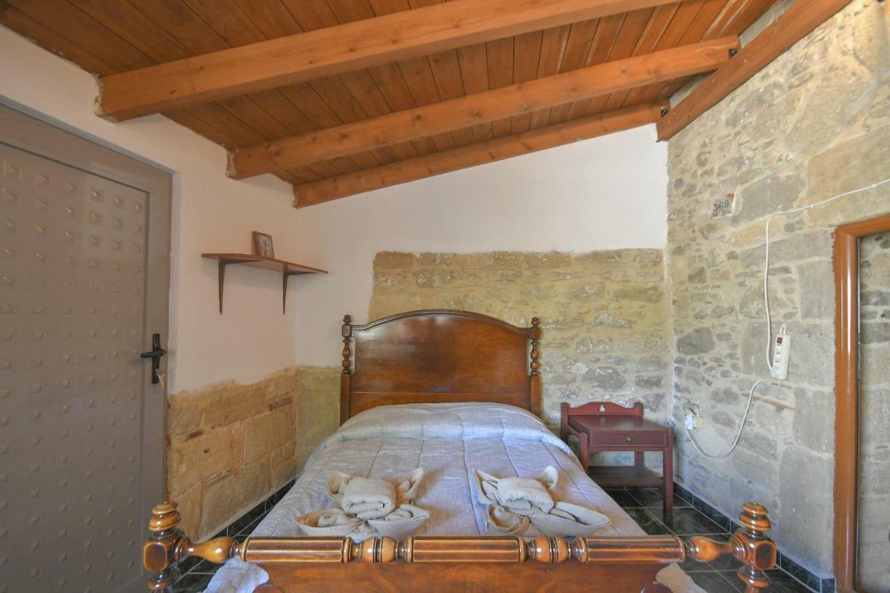 Stone House Apartment Malona Village Екстериор снимка